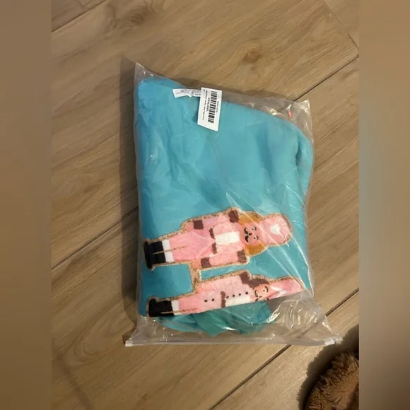 NEW Nutcracker Christmas Appliqué Crewneck Long Sleeve Pullover Sweatshirt L - Picture 5 of 5